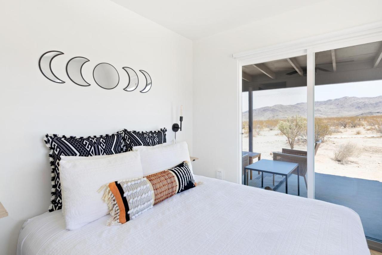 Villa 1 Minute To Joshua Tree National Park, Hot Tub, Stars, Private - The Wkndr Twentynine Palms Exterior foto