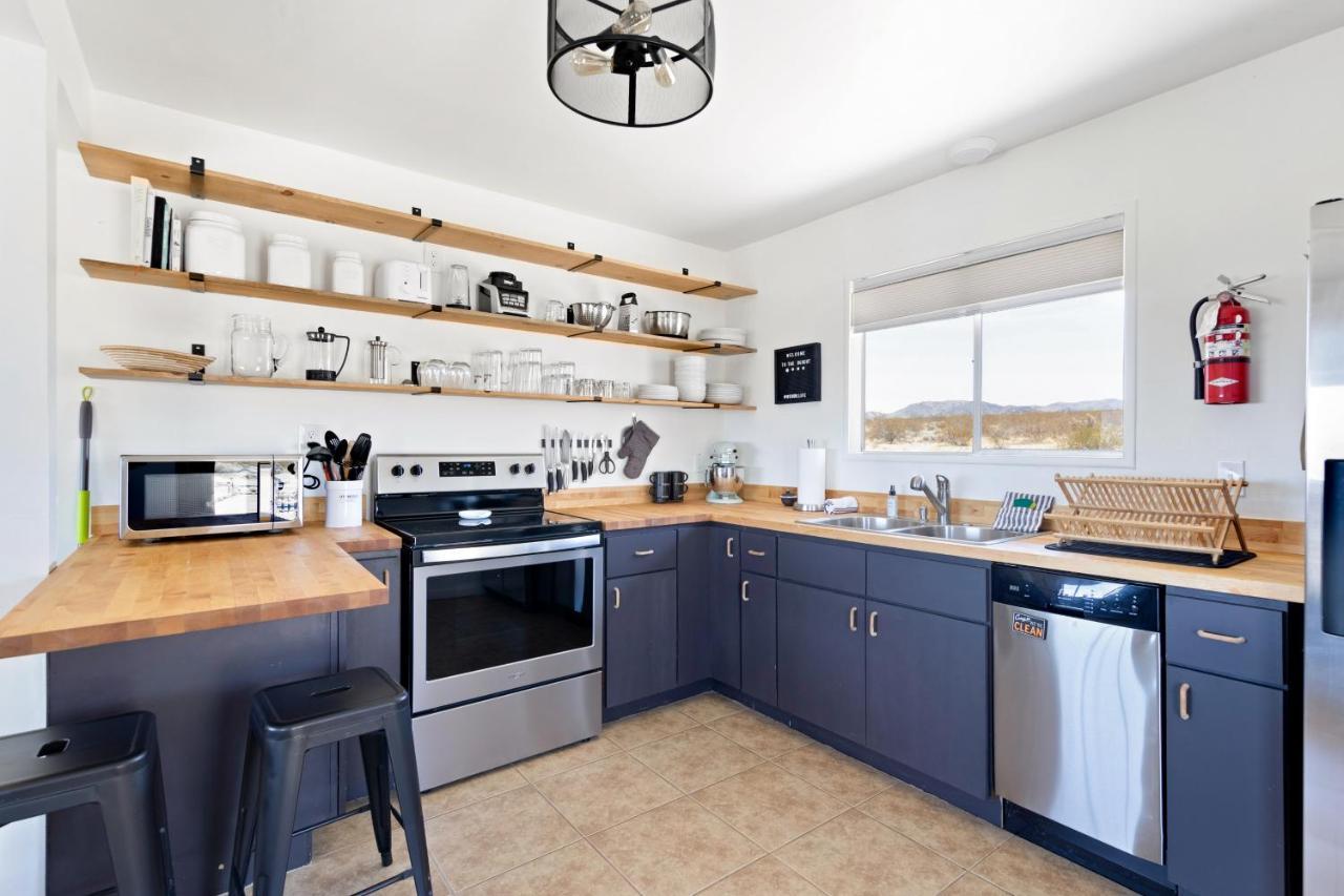 Villa 1 Minute To Joshua Tree National Park, Hot Tub, Stars, Private - The Wkndr Twentynine Palms Exterior foto